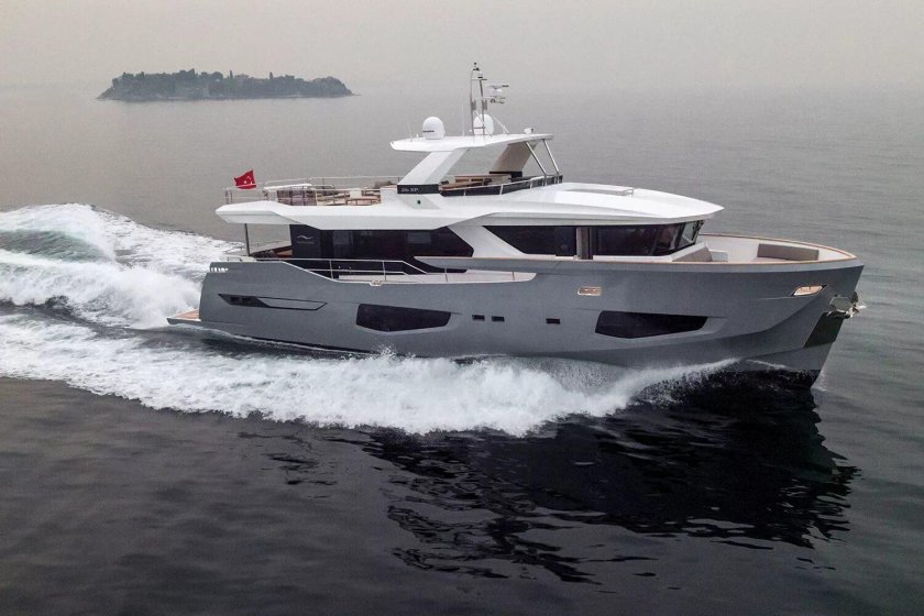 Яхта Numarine 32 XP