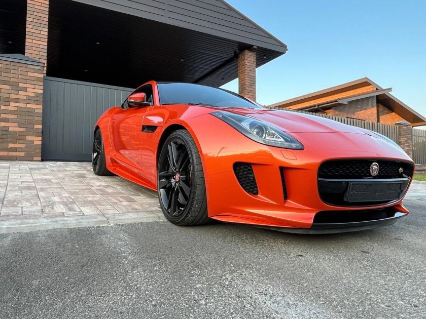 Ягуар ф тайп оранжевый