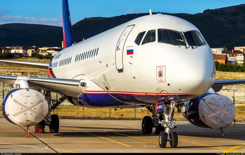 Superjet 100