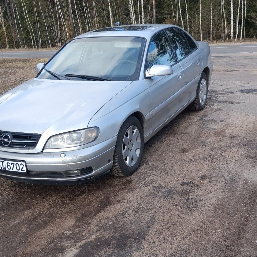 Опель омега 2000 года