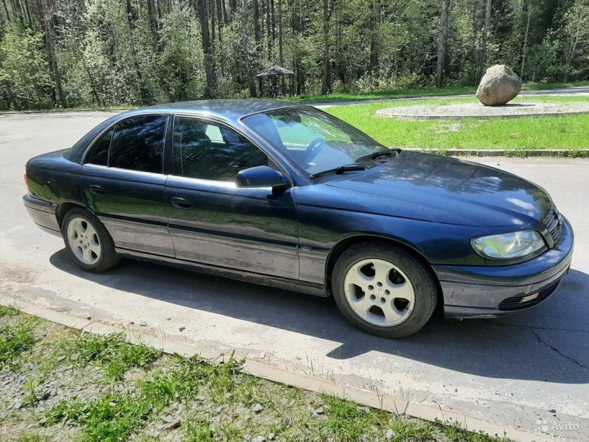 Opel omega 1995 седан