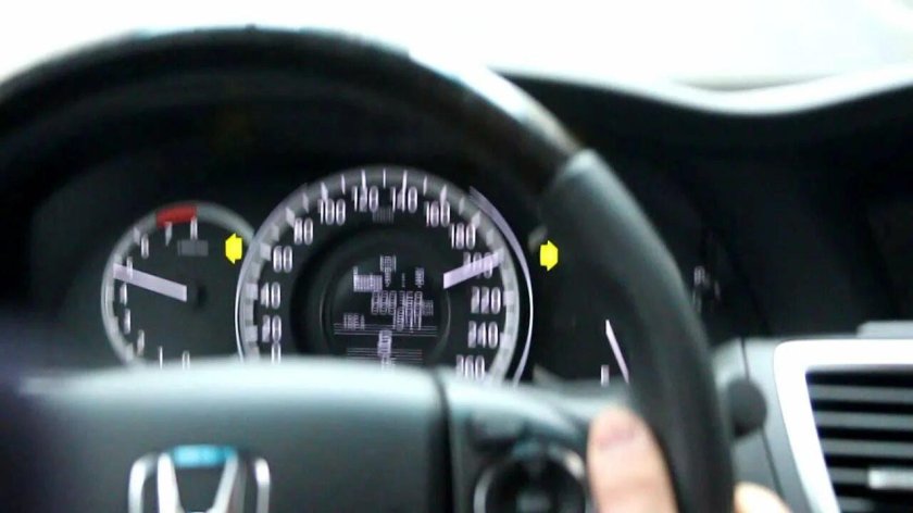 Хонда Аккорд 7 200 на спидометре