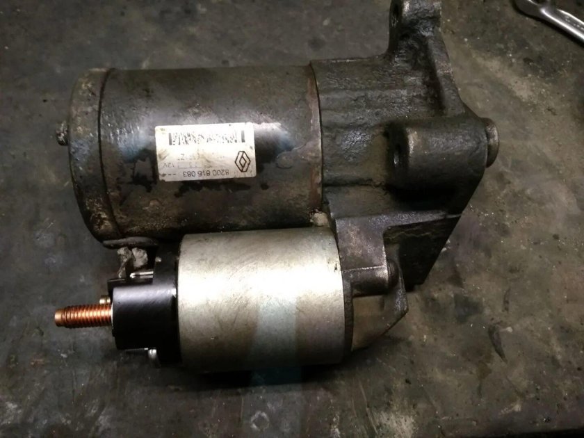 Стартер Рено Логан 1 1.4