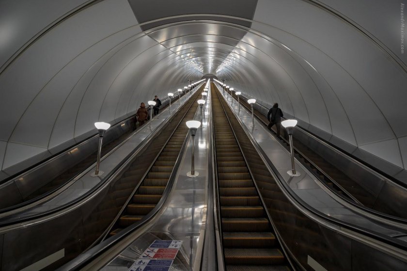 Проспект славы метро