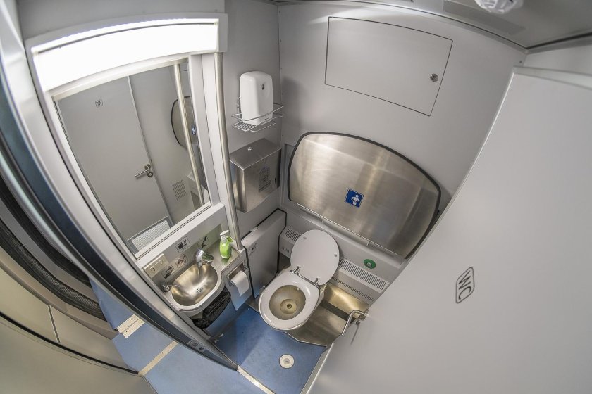 Сапсан поезд туалет