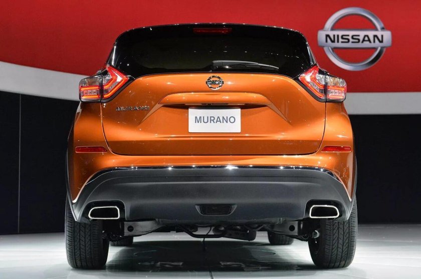 Ниссан Мурано 2019 сзади