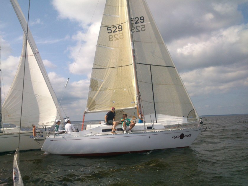 Яхта парусная