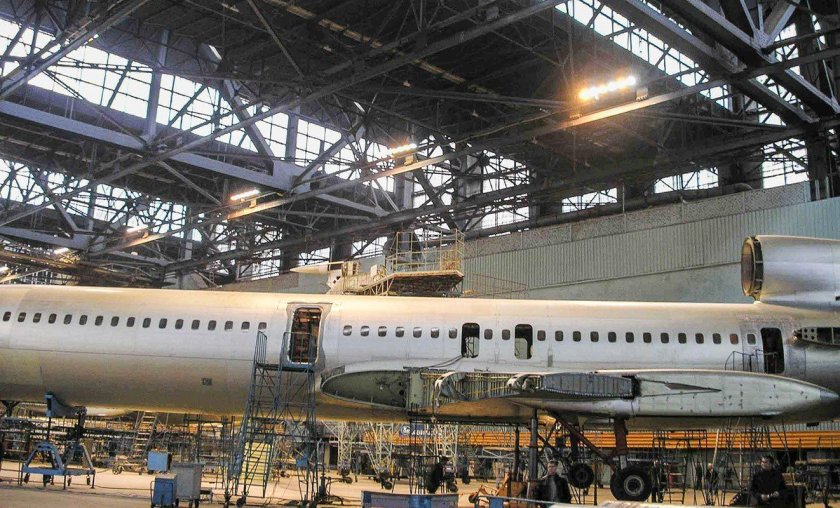 Авиакор ту 154