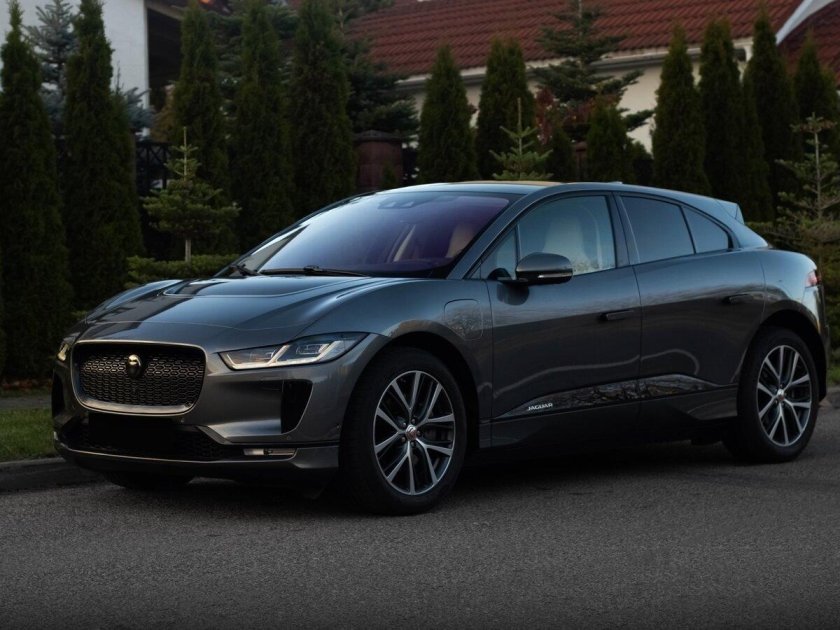 Ягуар ай пейс