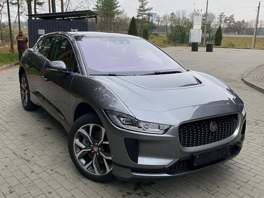 Ягуар ай пейс