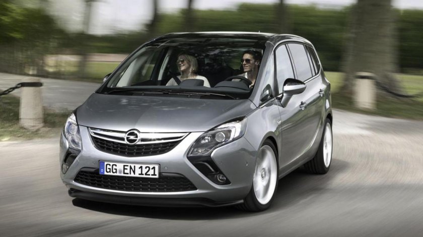 Опель Зафира Турер