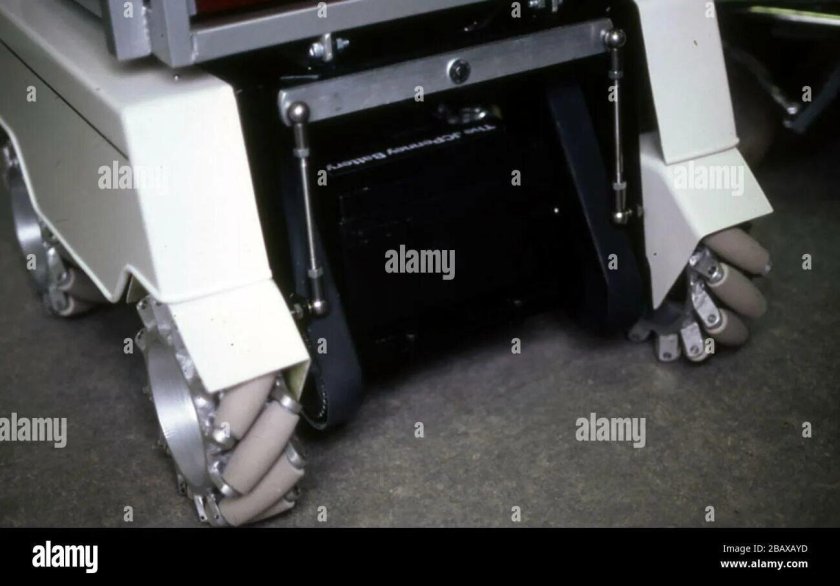 Погрузчик на Меканум колесах