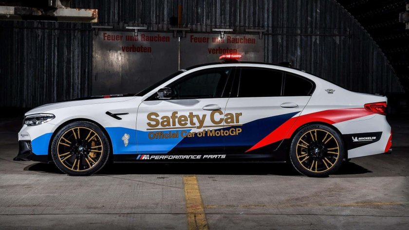 BMW m5 Safety car