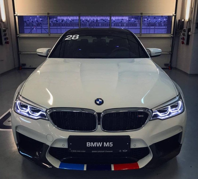 BMW m5 f90 m Performance
