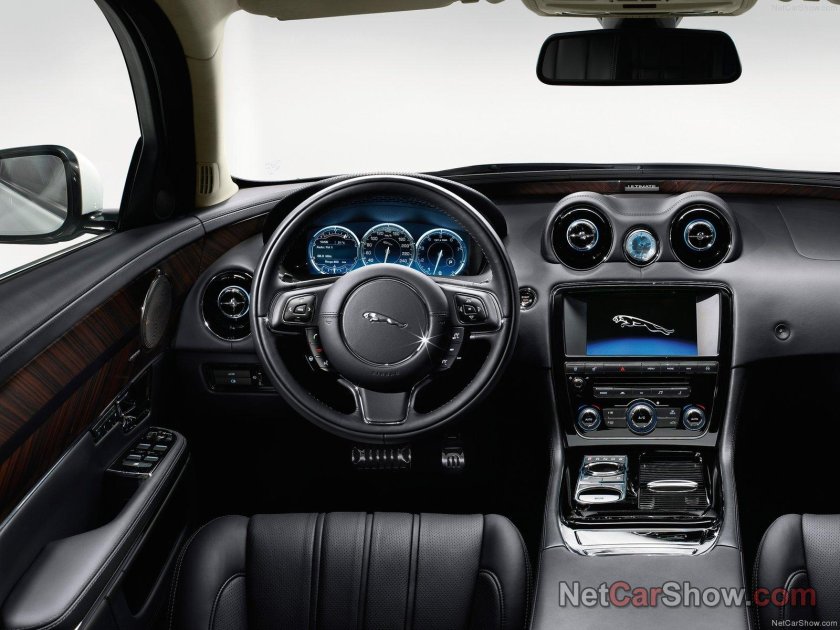 Jaguar XJ 2013 салон
