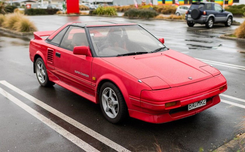 Toyota mr2 2