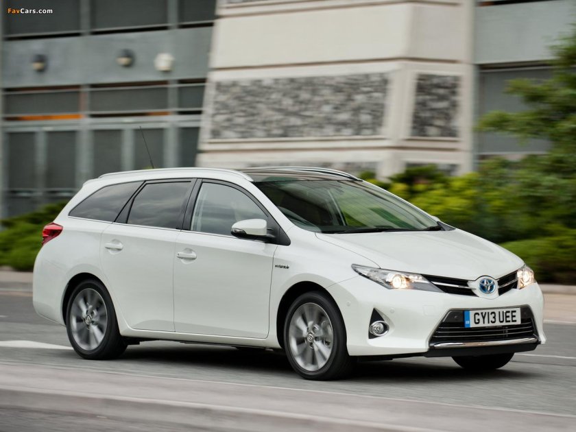 2013 Toyota Auris Touring