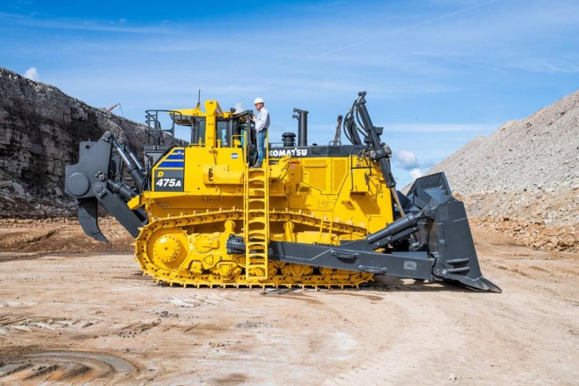 Комацу 575 бульдозер