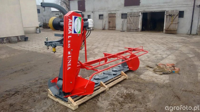 Unia косилка Famarol