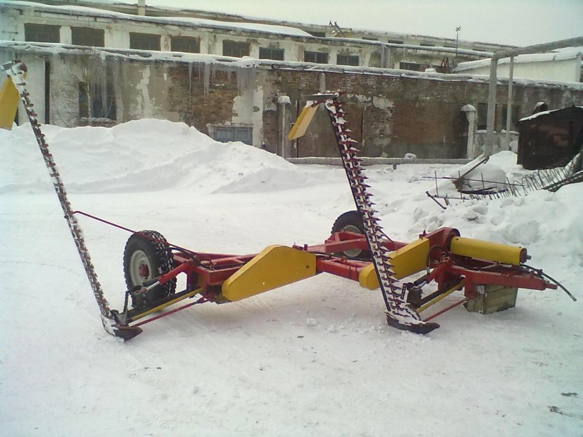 Косилка прицепная двухбрусная сегментно-пальцевая КДП-4м