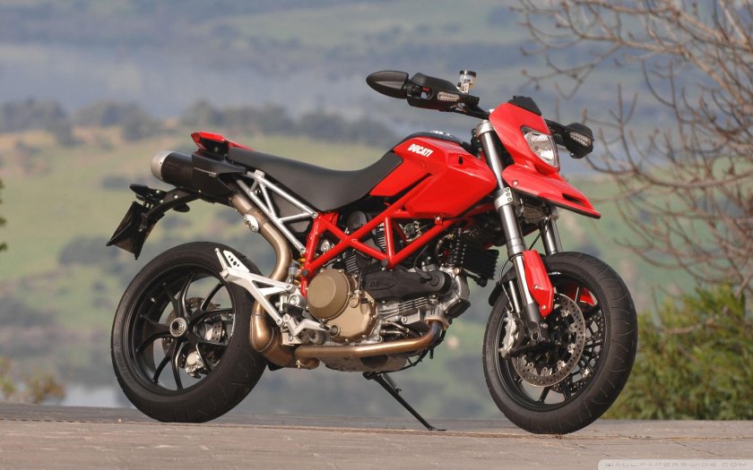 Ducati Hypermotard 1100