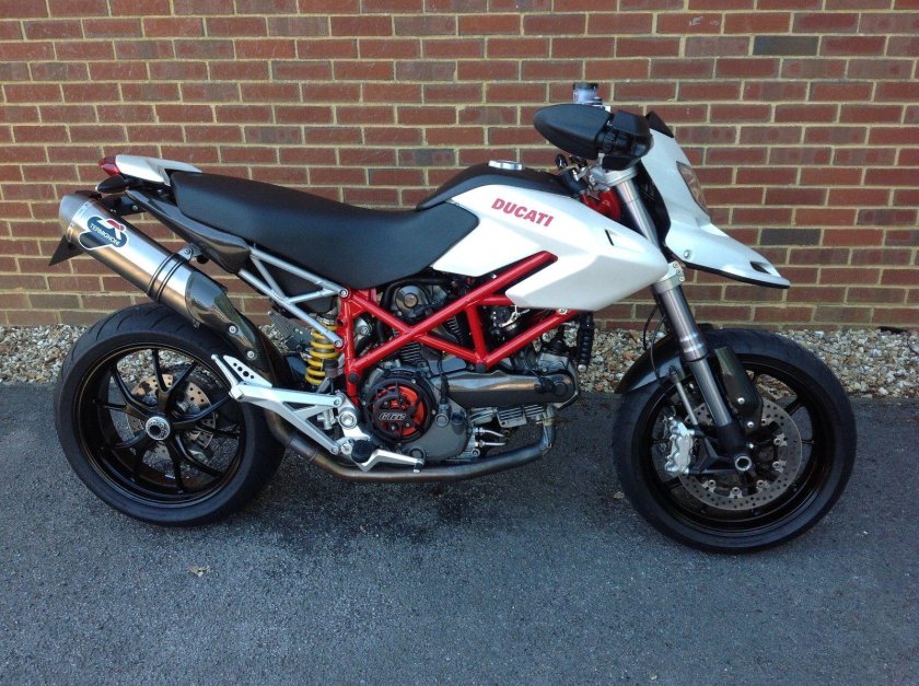 Hypermotard 1100