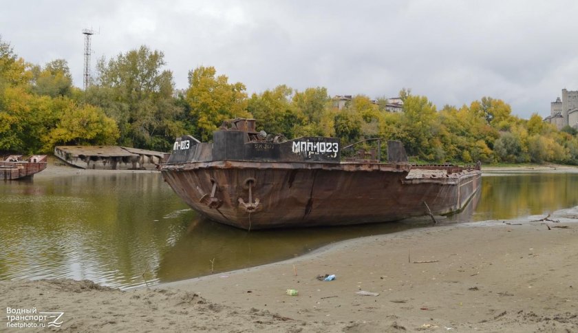 Баржа 942 проект