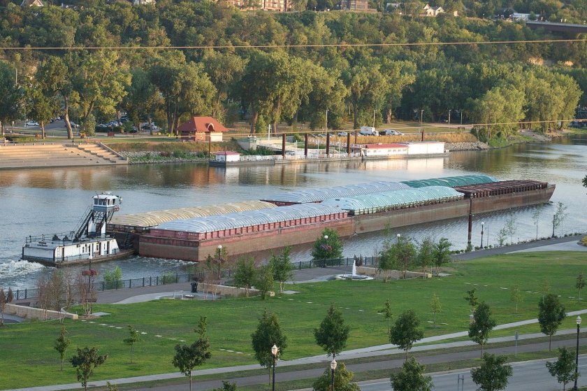 Mississippi river barge