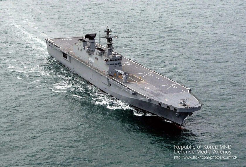 Универсальный десантный корабль