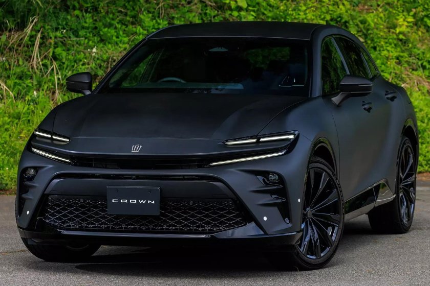 Toyota Crown Sport 2024
