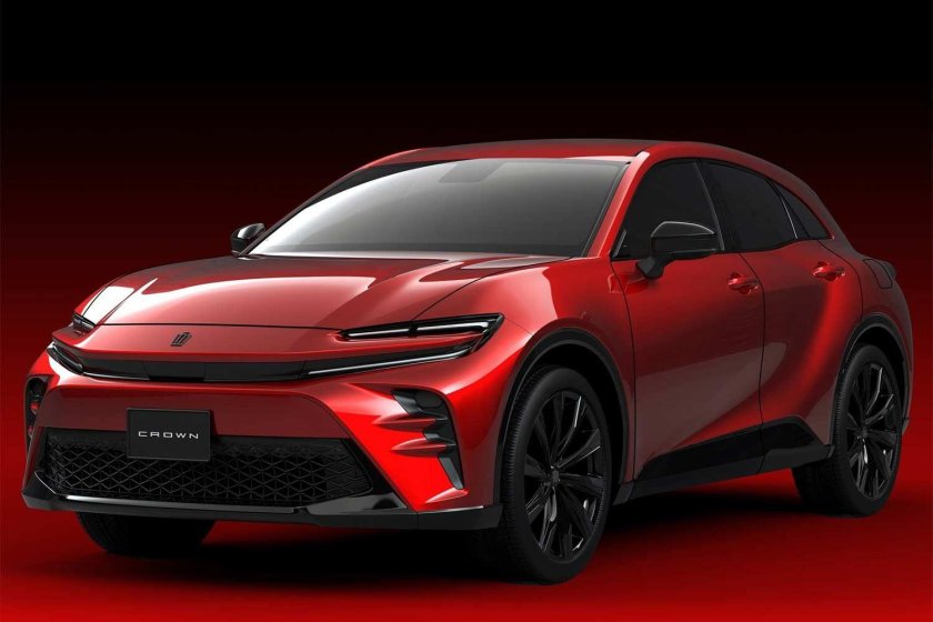 Тойота Краун 2022