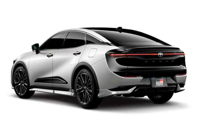 Тойота Краун 2022