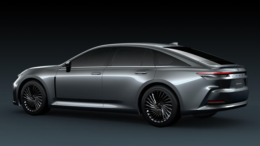 Новый Тойота Краун 2023