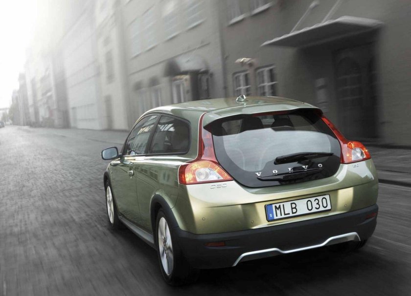 Вольво хэтчбек с 30