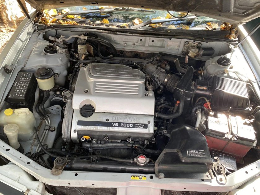 Ниссан Максима а32 подкапотка