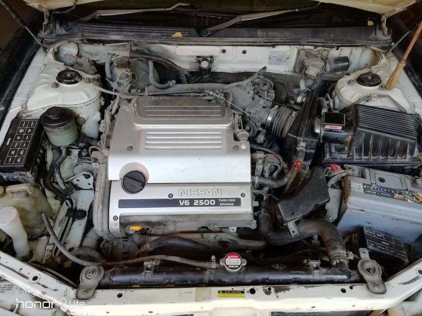 Максима а32 подкапотка