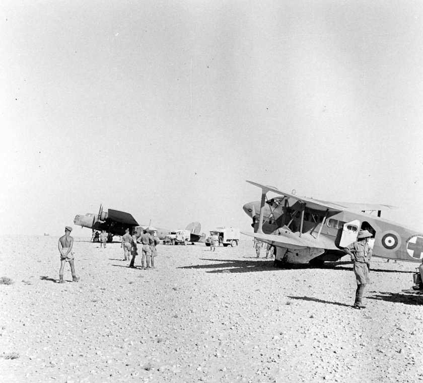 Британские самолёты в Северной Африке