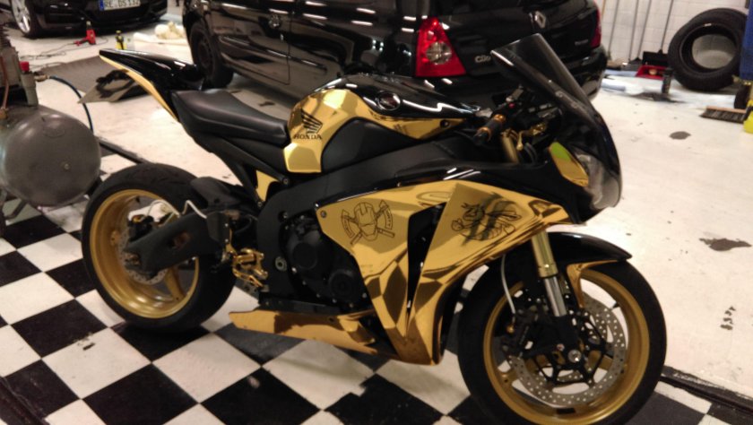 Золотая Honda CBR 600 RR