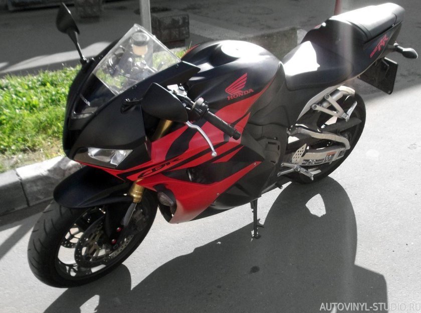 CBR 600 RR хаки пленка