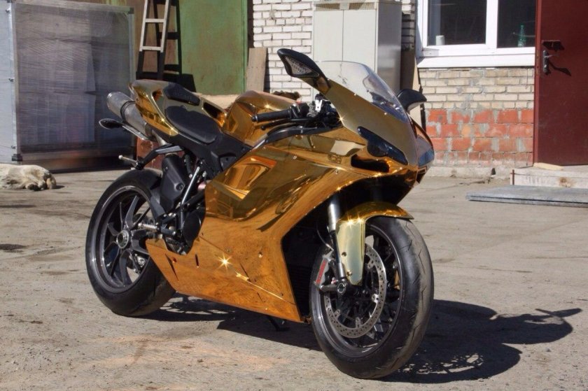 Хромированный спортбайк