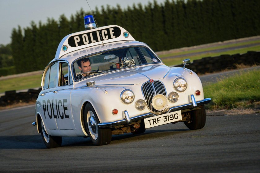 Jaguar mk2 Police