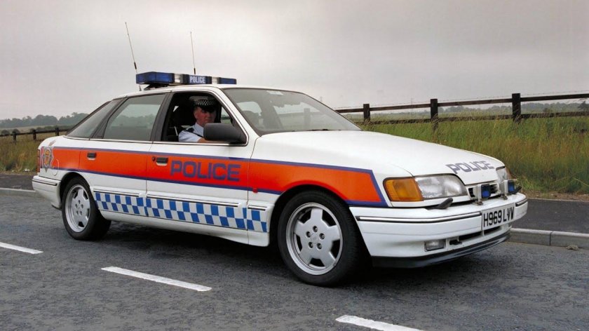 Ford Sierra полиция