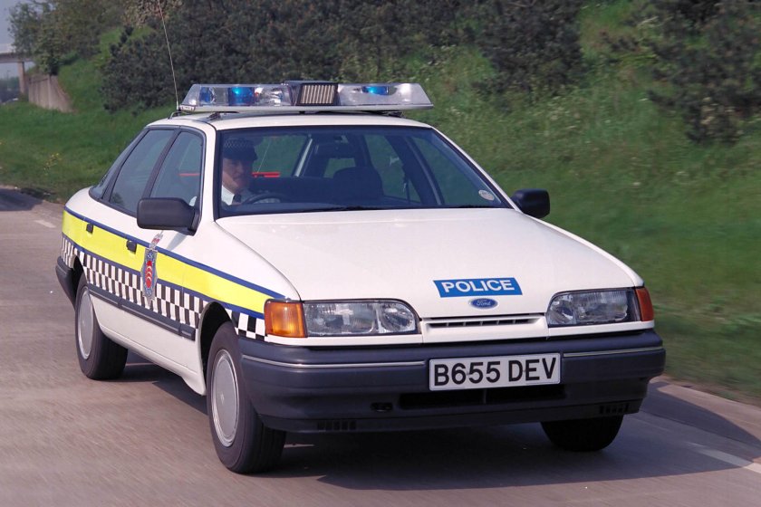 Ford Scorpio Police