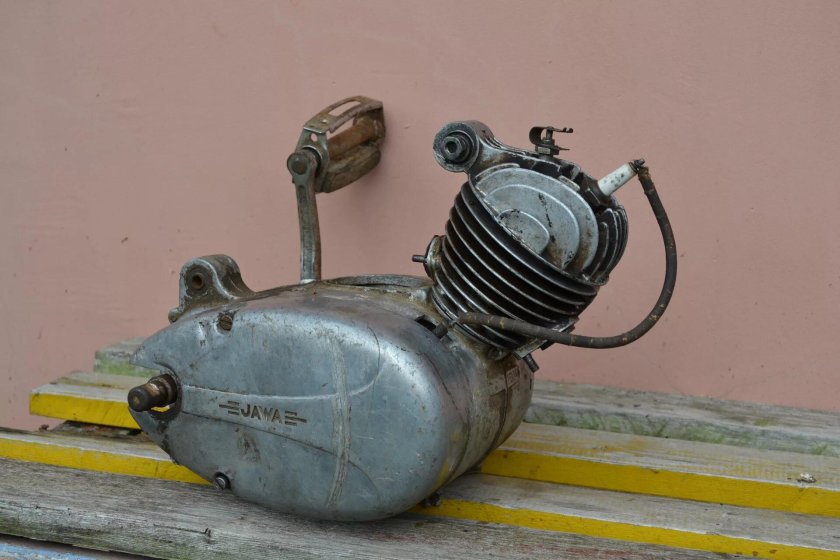 Мотор Ява 551