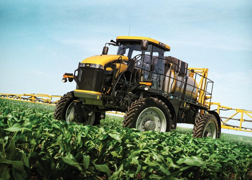 Рогатор опрыскиватель Челленджер самоходный