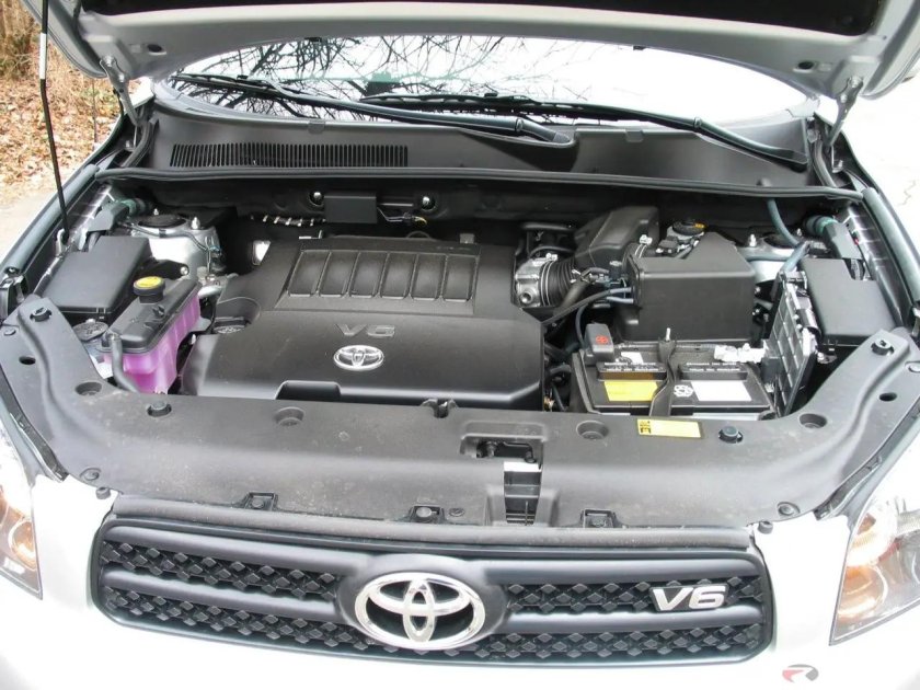 Двигатель Тойота рав 4 2011