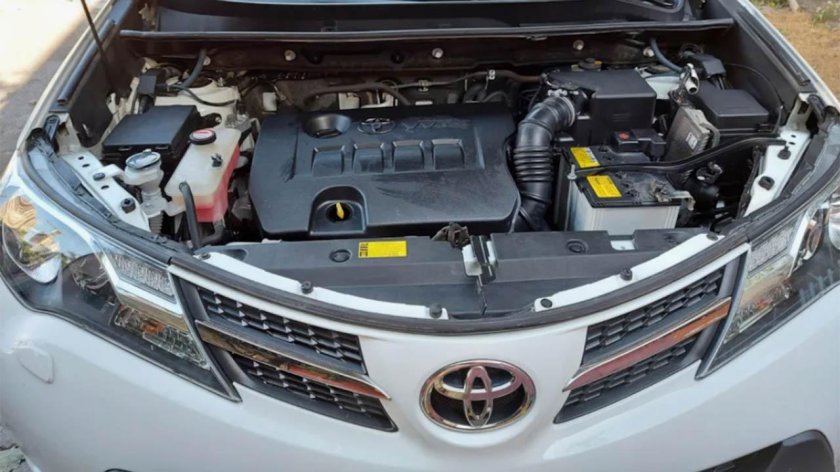 Тойота рав 4 2014 года