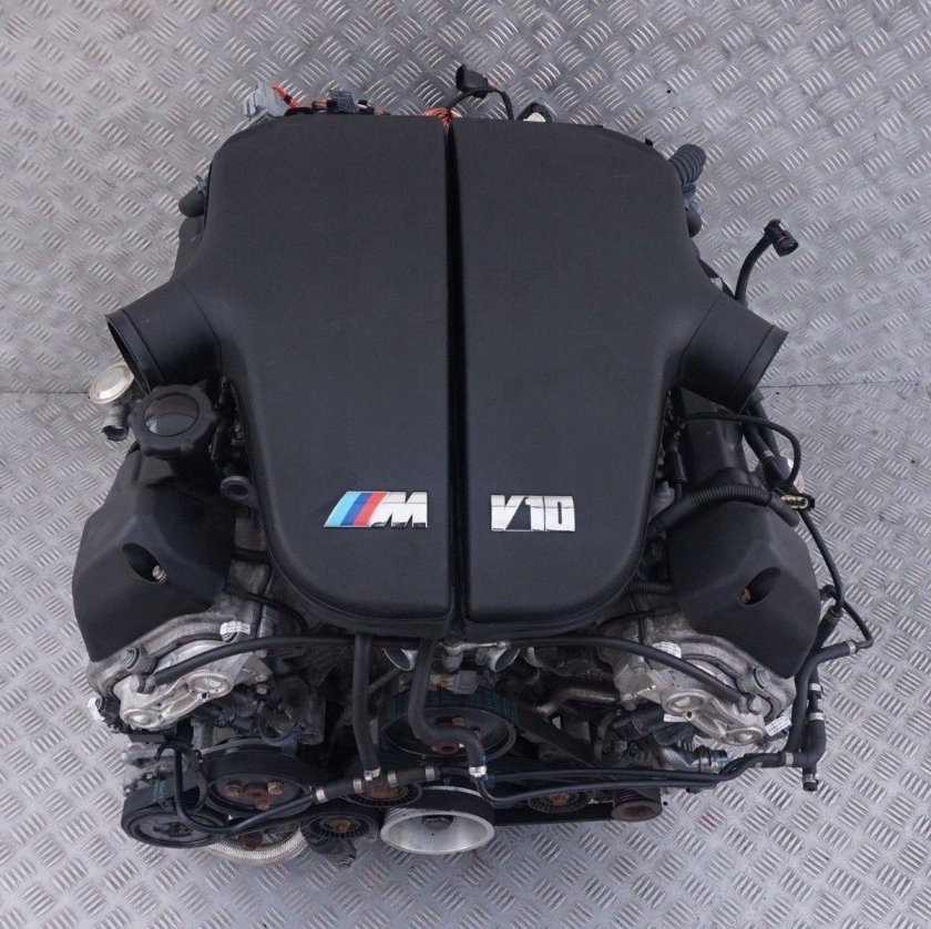 V10 BMW m5 мотор