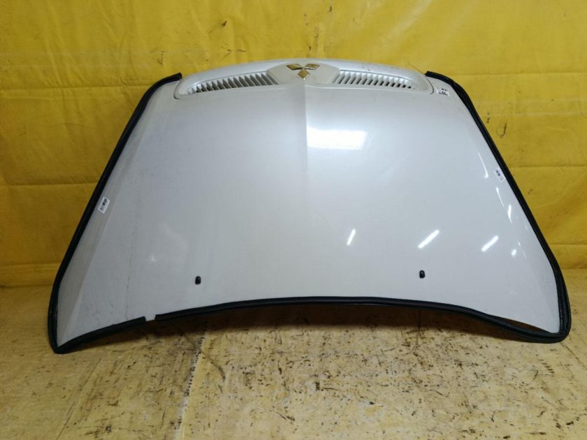 Капот mitsubishi colt
