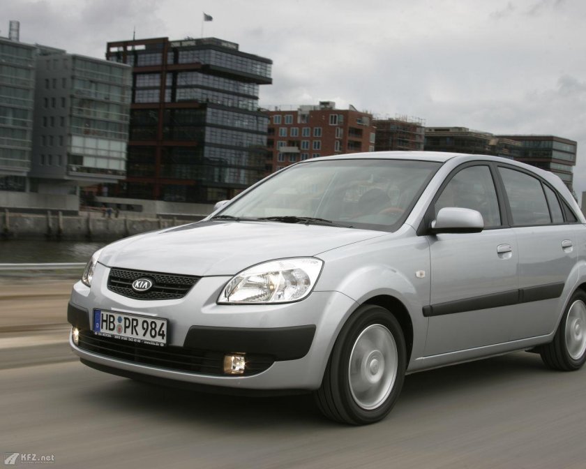 Kia Rio 2005 хэтчбек
